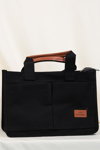 Arma Detay Çanta  Siyah