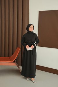 Arma Detay Elbise Siyah