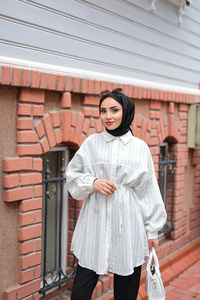 Asimetrik Çizgili Gömlek Beyaz