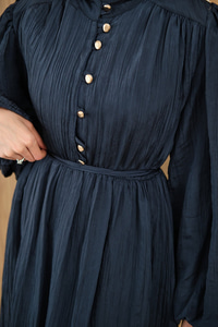 Asimetrik Fırfırlı Bel Bağlamalı Piliseli Elbise Lacivert