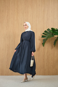 Asimetrik Fırfırlı Bel Bağlamalı Piliseli Elbise Lacivert