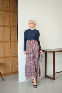 Asimetrik Kesim Etnik Desenli Şifon Etek Vişne Çürüğü