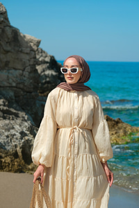 Astarlı Tül Elbise Bej