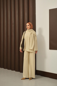 Atkı Detay İkili Takım Krem