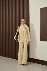 Atkı Detay İkili Takım Krem