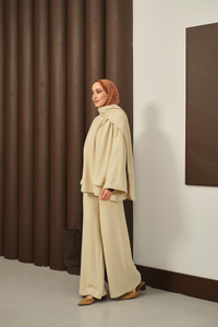 Atkı Detay İkili Takım Krem