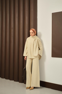 Atkı Detay İkili Takım Krem