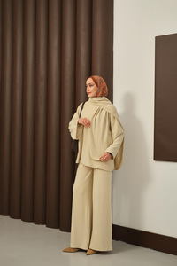 Atkı Detay İkili Takım Krem