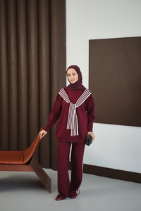 Atkı Detay Takım Bordo