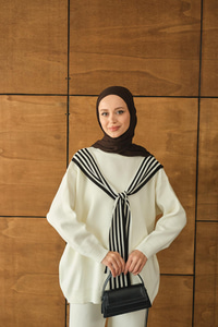 Atkı Detay Takım Ekru