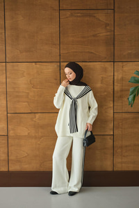 Atkı Detay Takım Ekru