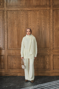 Atkı Detaylı Örgü Takım Ekru