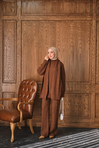 Atkı Detaylı Örgü Takım Kahverengi