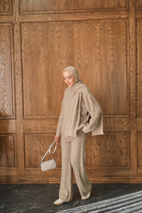 Atkı Detaylı Örgü Takım Vizon