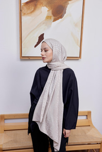 Aura Desen Jakar Şal Açık Vizon