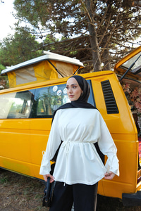 Bağcık Detaylı Sweatshirt Beyaz