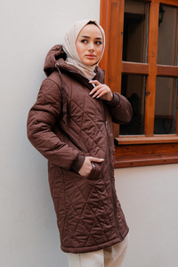 Baklava Desenli Kapüşonlu Mont Kahverengi