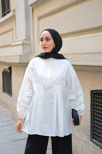 Balon Kol Pile Detaylı Tunik  Beyaz