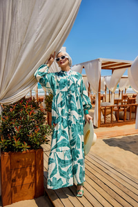 Batik Yaprak Desenli Elbise Yeşil