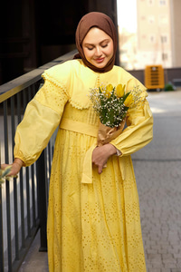 Bebe Yaka Dantel Detay Elbise Sarı