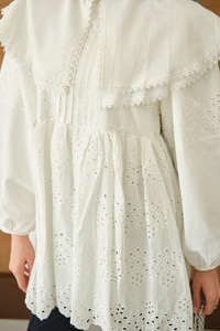 Bebe Yaka Dantel Detay Gömlek Beyaz