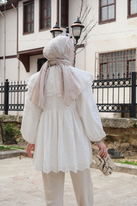 Bebe Yaka Dantel Detay Gömlek Beyaz