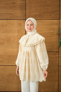 Bebe Yaka Dantel Detay Gömlek Krem