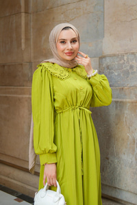 BEBE YAKA DANTEL DETAYLI ELBISE  Yeşil