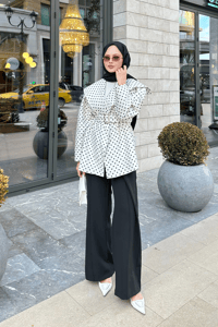 Bebe Yaka Puantiyeli Kemerli Ceket Beyaz