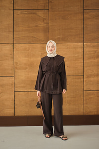 Bebe Yaka Süs Dikiş Detay Takım Kahverengi