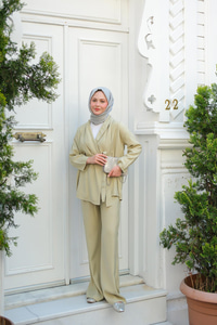 Beıge Takım Yeşil