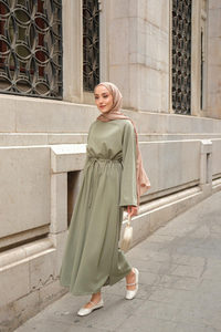 Bel Bağlama Detay Elbise Yeşil