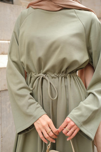 Bel Bağlama Detay Elbise Yeşil