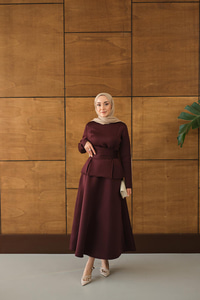 Bel Bağlamalı Etekli Takım Bordo