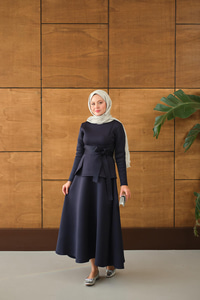 Bel Bağlamalı Etekli Takım Lacivert