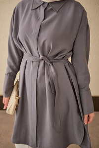 Bel Bağlamalı Gizli Düğmeli Uzun Gömlek Gri