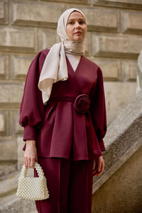 Bel Bağlamalı Gül Detay İkili Takım Mürdüm