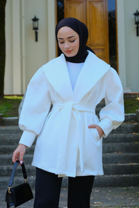 Bel Bağlamalı Hırka Beyaz