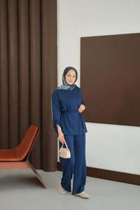 Bel Bağlamalı İkili Takım Saks Mavi