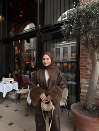 Bel Bağlamalı Kaşe Kaban Kahverengi