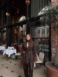 Bel Bağlamalı Kaşe Kaban Kahverengi