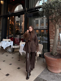 Bel Bağlamalı Kaşe Kaban Kahverengi