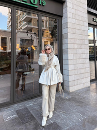 Bel Bağlamalı Kaşe Kaban Krem