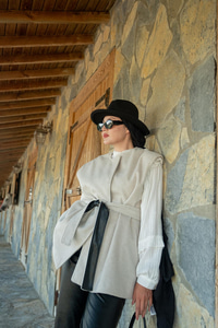 Bel Bağlamalı Kaşe Yelek Krem