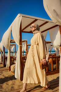 Bel Bağlamalı Laced Elbise Krem