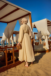 Bel Bağlamalı Laced Elbise Krem