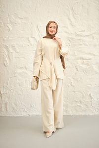 Bel Bağlamalı Pantolonlu Takım Krem