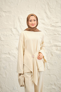 Bel Bağlamalı Pantolonlu Takım Krem