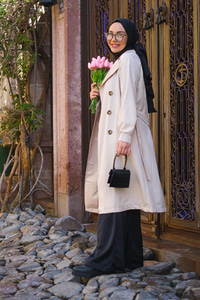 Bel Bağlamalı Su İtici Trençkot Krem