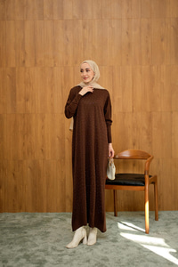 Bel Bağlamalı Taş Detay Triko Elbise Kahverengi